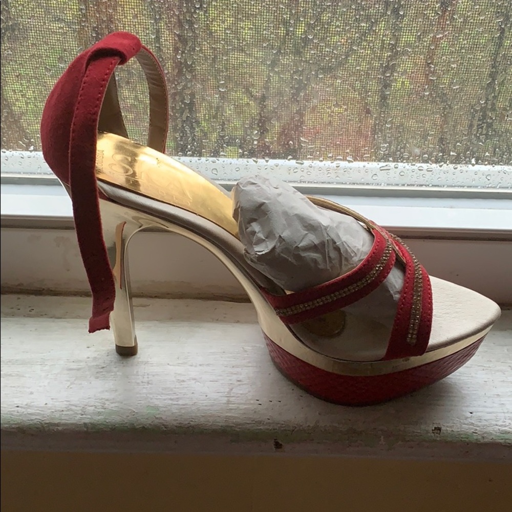 Highheels - Picture 3 of 3